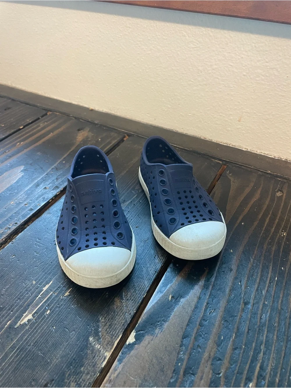 Native Kids Water Shoe in Navy with White Toe